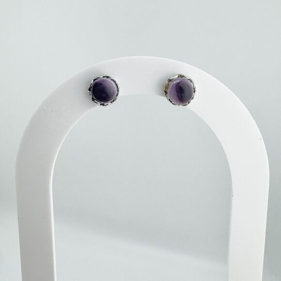 Vintage 80s Wampum Quahog Shell Stud Earrings Native American Jewelry Wealth - Picture 2 of 7